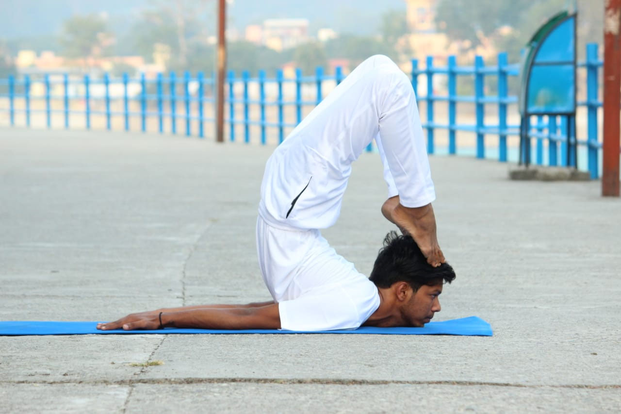 Advanced Yoga Posture by Pramod Bhadola Rishikesh RYT-200 Hours